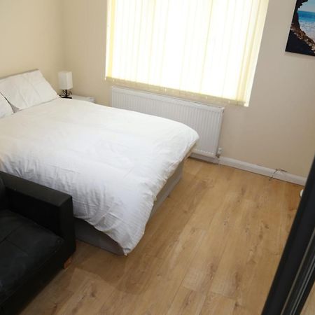 Erith A A Guest Rooms Thamesmead מראה חיצוני תמונה