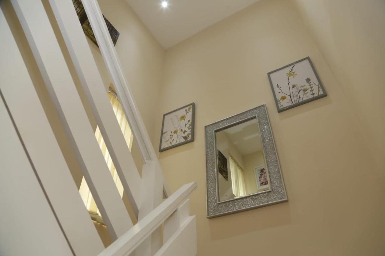 Erith A A Guest Rooms Thamesmead מראה חיצוני תמונה