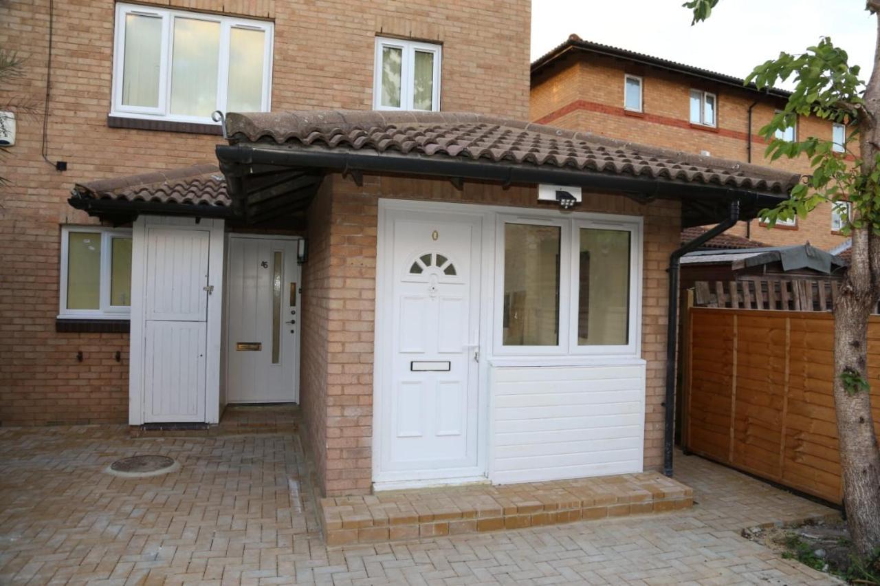 Erith A A Guest Rooms Thamesmead מראה חיצוני תמונה