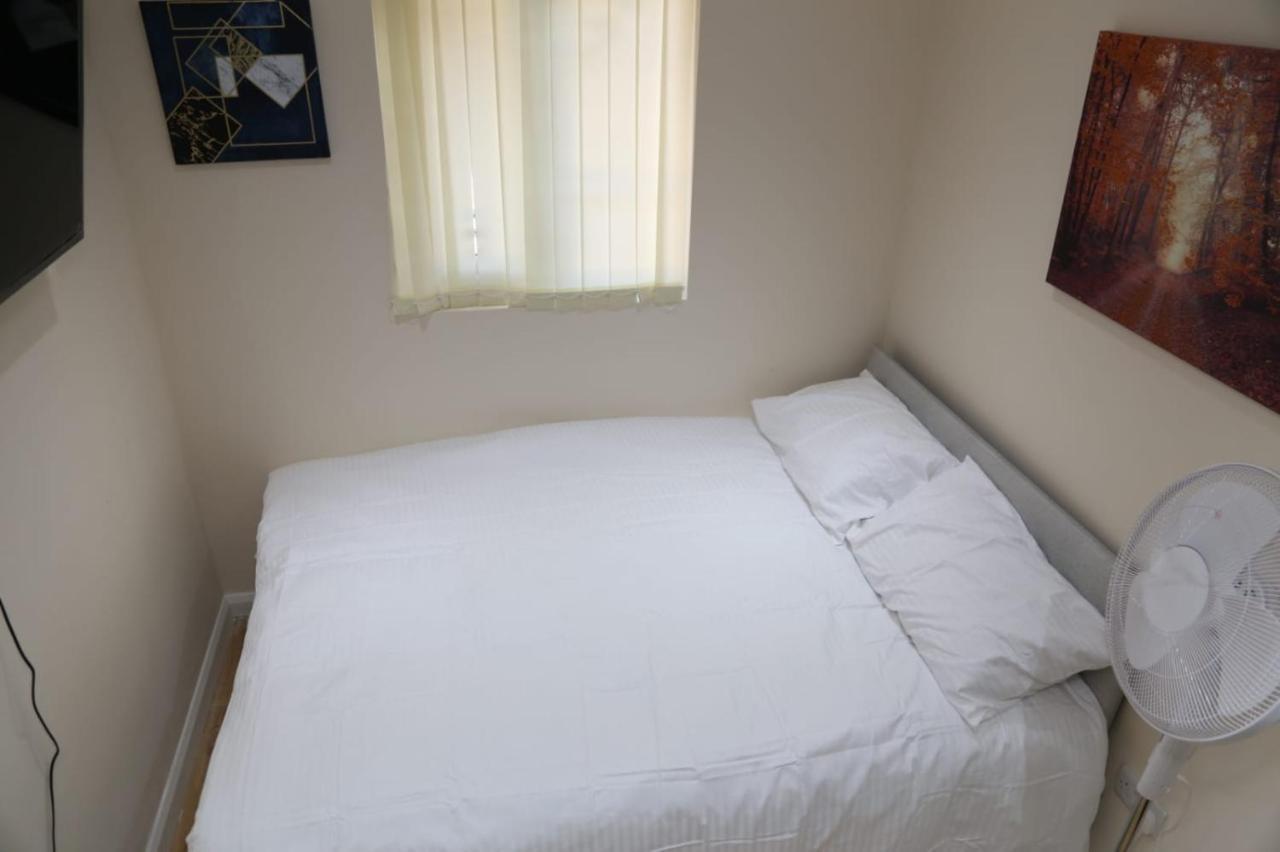 Erith A A Guest Rooms Thamesmead מראה חיצוני תמונה