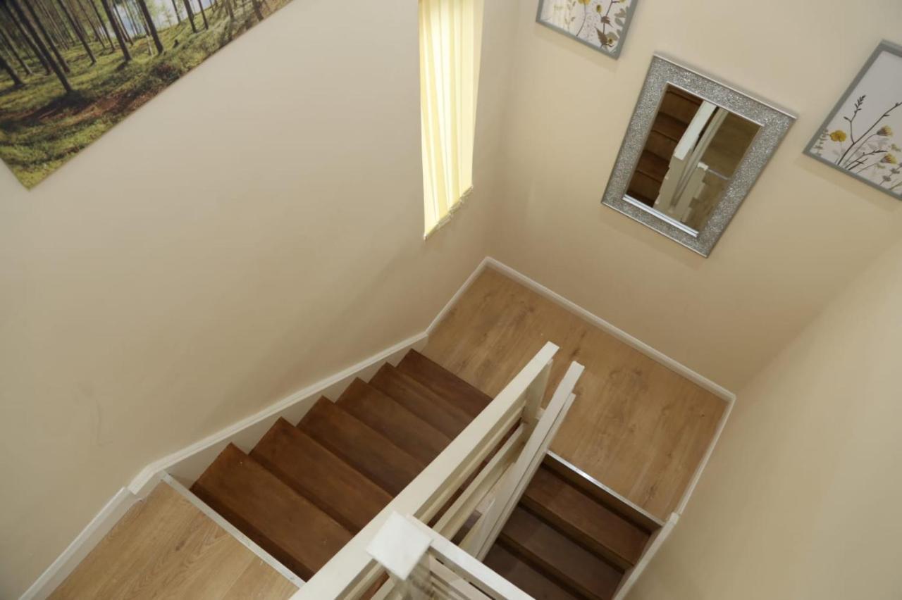 Erith A A Guest Rooms Thamesmead מראה חיצוני תמונה