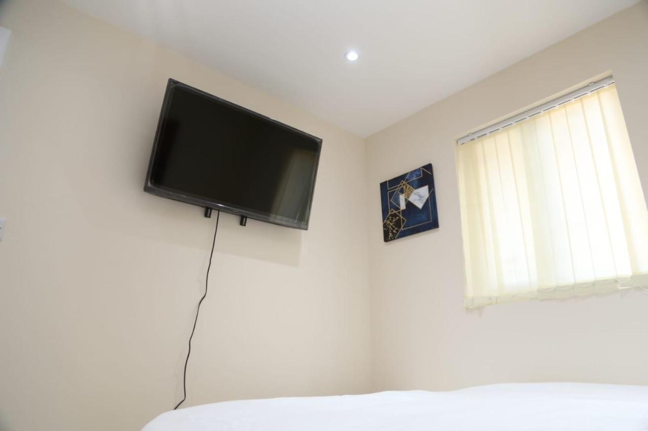 Erith A A Guest Rooms Thamesmead מראה חיצוני תמונה